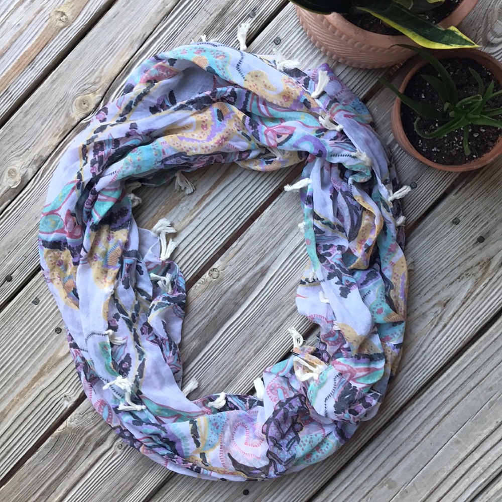 Scarf Spring/Summer - image 2